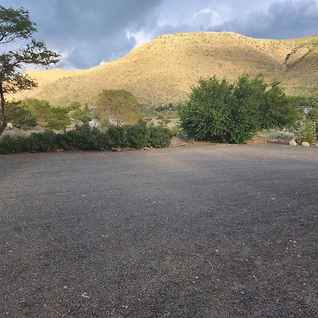 Toiyabe Motel Walker エクステリア 写真