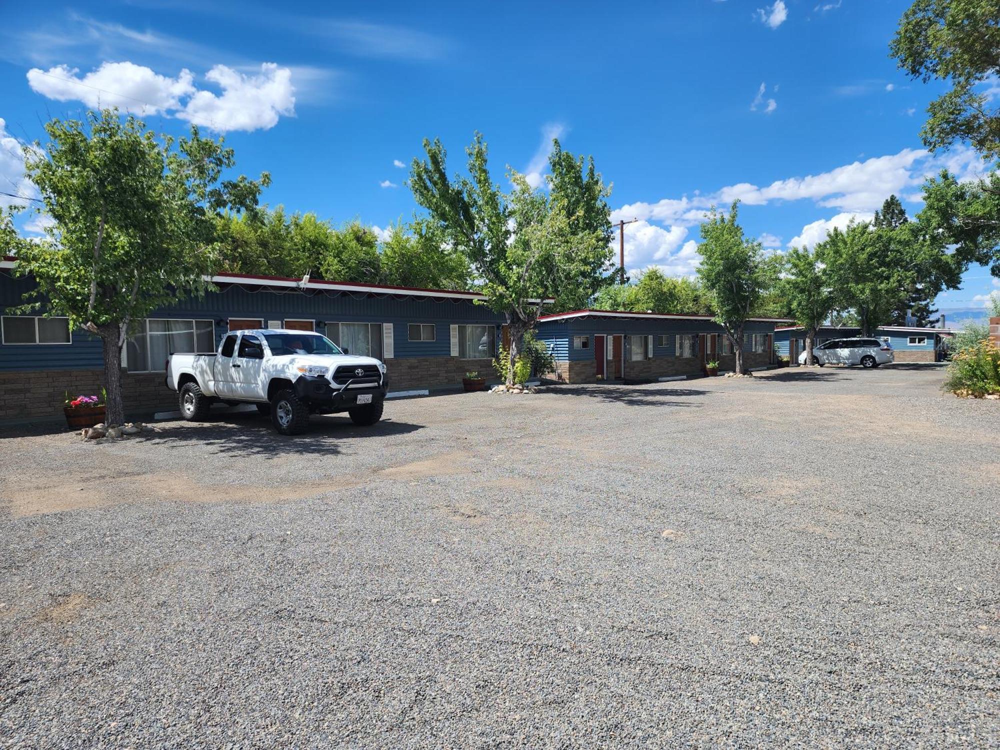 Toiyabe Motel Walker エクステリア 写真