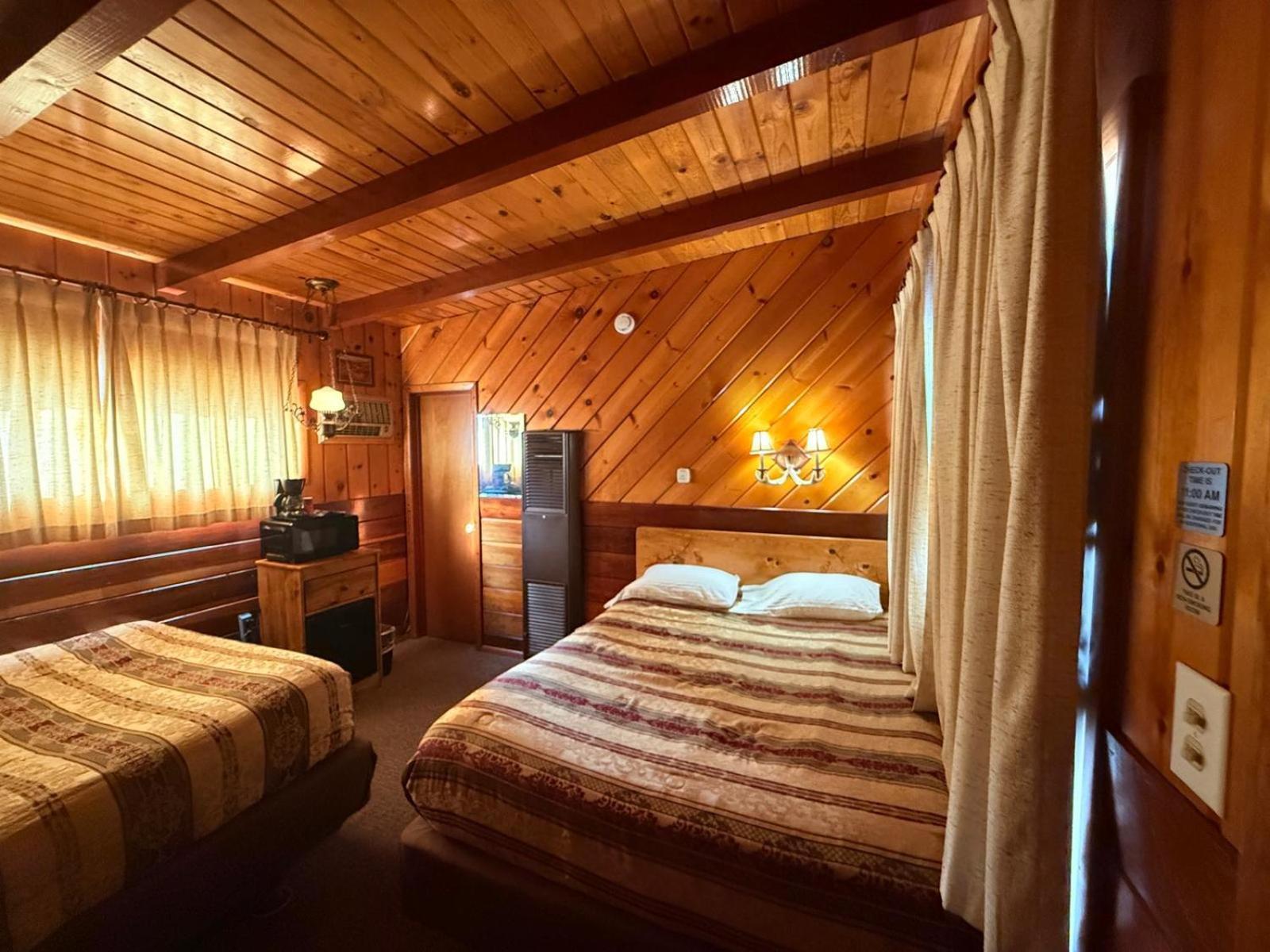 Toiyabe Motel Walker エクステリア 写真