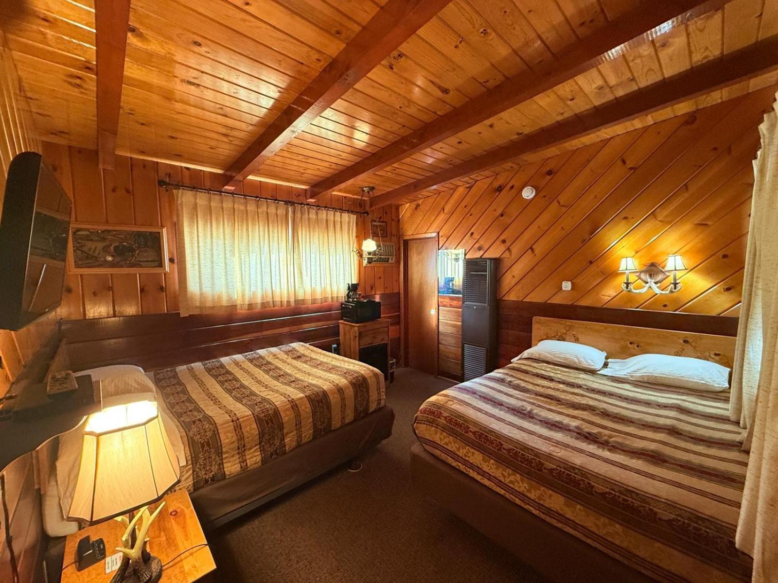 Toiyabe Motel Walker エクステリア 写真
