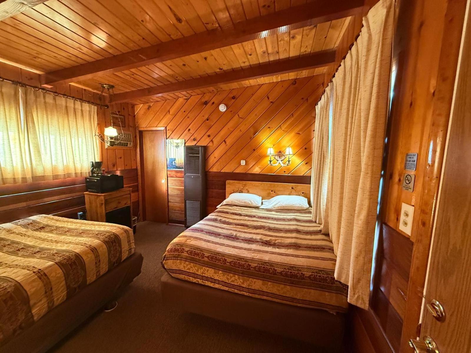 Toiyabe Motel Walker エクステリア 写真