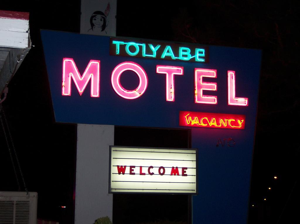 Toiyabe Motel Walker エクステリア 写真