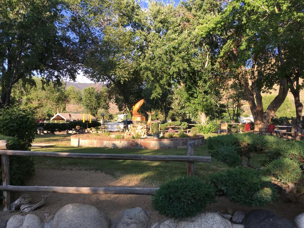 Toiyabe Motel Walker エクステリア 写真